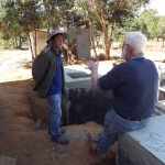 Bill Edwards chatting to Moua at the Biodigester